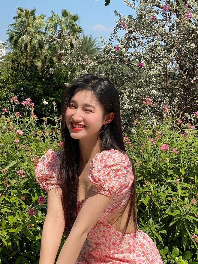 Vẻ đẹp khó cưỡng của á hậu Phương Nhi. Ảnh: FBNV