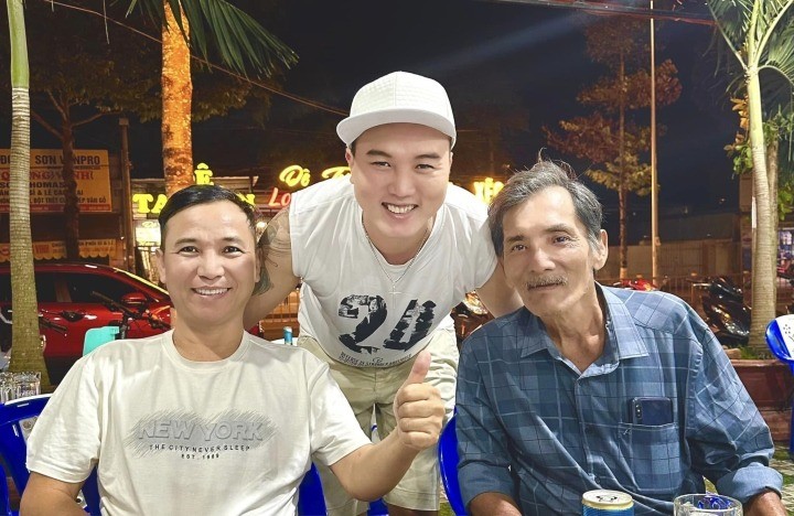 Thương Tín diện mạo tươi tắn. Ảnh: FBNV