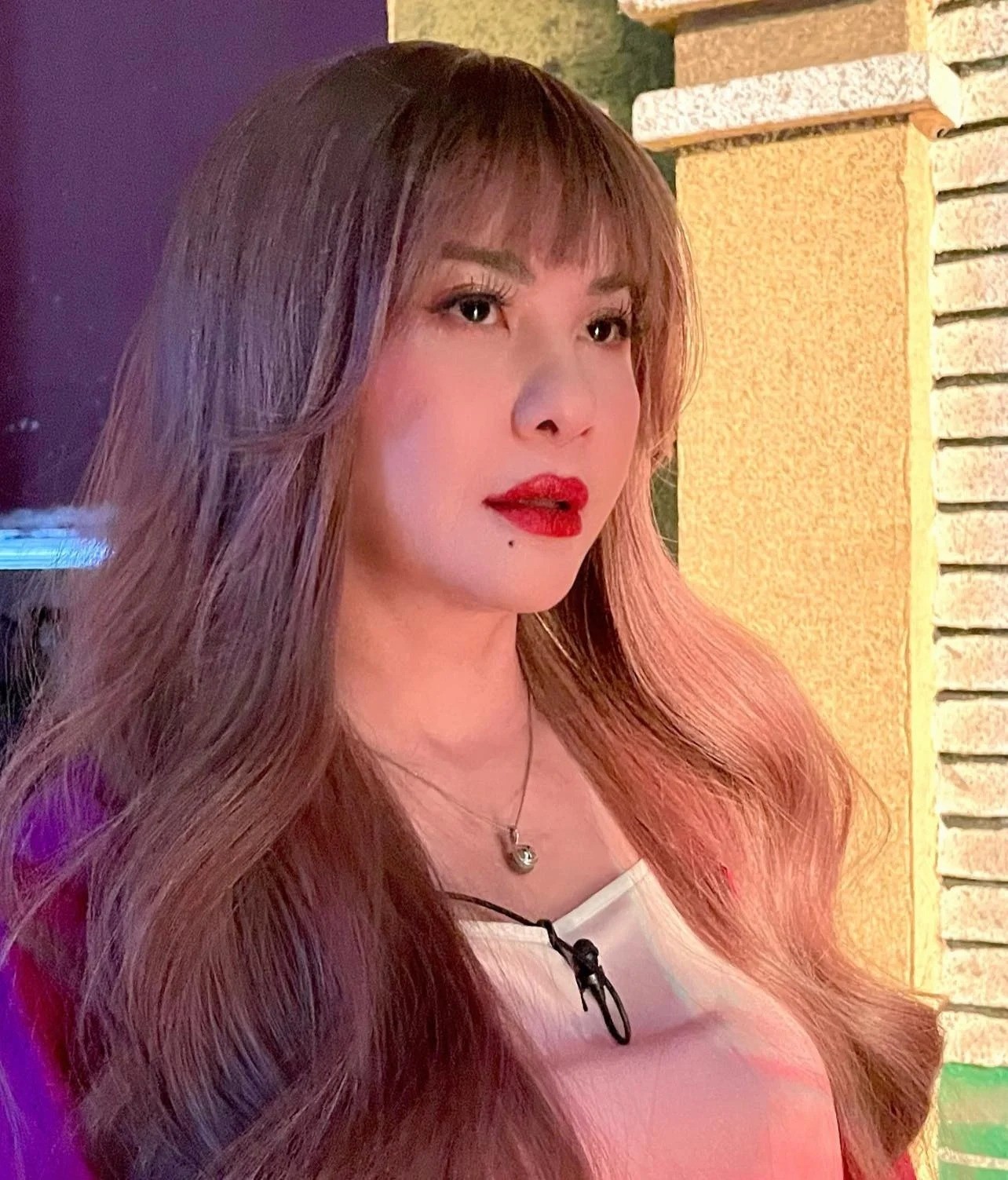 Hậu chia tay Kiều Minh Tuấn, Cát Phượng ngày một táo bạo khoe nhan sắc - Ảnh 2