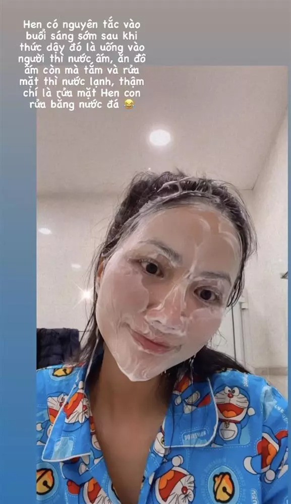 H'Hen Niê tiết lộ rửa mặt bằng nước đá. Ảnh: FBNV