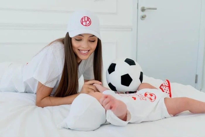 Vợ Bùi Tiền Dũng gửi lời ngọt ngào chúc mừng sinh nhật chồng. Ảnh: FBNV