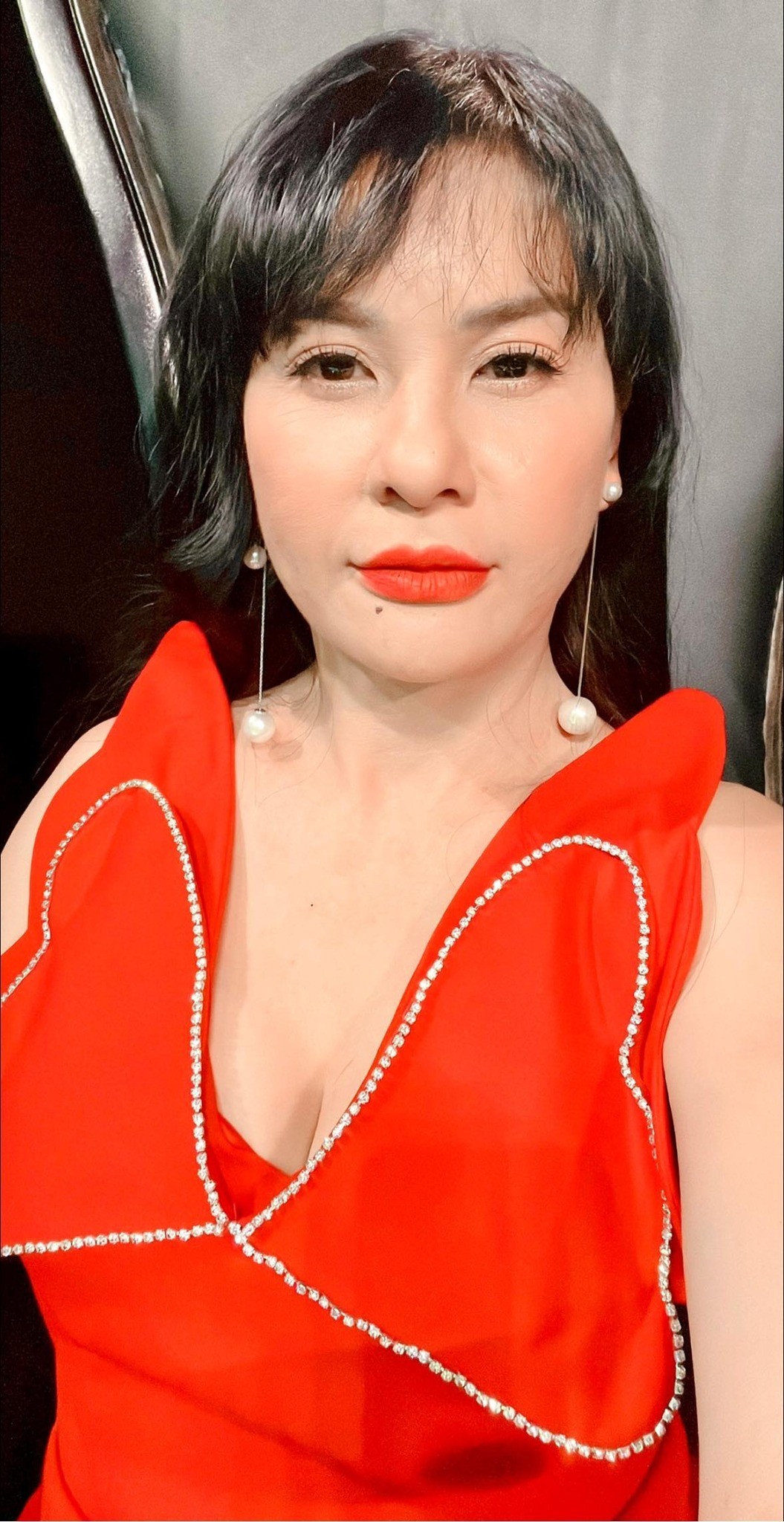 Sao Việt 4/3: MC Quyền Linh hành động đáng ngưỡng mộ giữa ồn ào, Lý Nhã Kỳ có ý định rời khỏi showbiz Việt - Ảnh 2