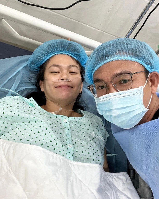 Á hậu Mâu Thủy bất ngờ thừa nhận mối quan hệ với bạn trai giấu mặt không còn như xưa - Ảnh 1 Á hậu Mâu Thủy bất ngờ thừa nhận mối quan hệ với bạn trai giấu mặt không còn như xưa - Ảnh 1