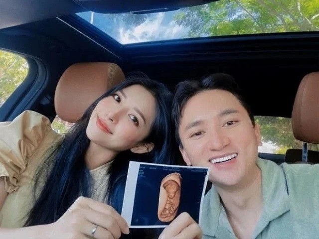 Sao Việt 5/3: Dương Cẩm Lynh mặc nợ nần vẫn dành quà đặc biệt cho con, nhan sắc Phương Ly ở tuổi U40 - Ảnh 4 Sao Việt 5/3: Dương Cẩm Lynh mặc nợ nần vẫn dành quà đặc biệt cho con, nhan sắc Phương Ly ở tuổi U40 - Ảnh 4