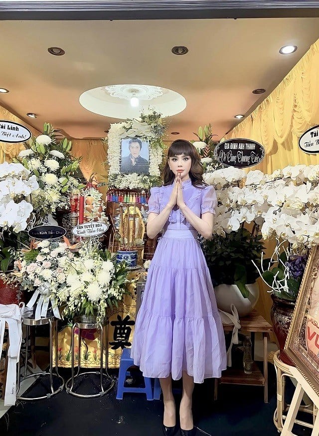 Sao Việt 8/3: Phương Nhi định lấn sân làm diễn viên, thái độ Lâm Khánh Chi sau hình ảnh tại đám tang NS Vũ Linh - Ảnh 3 Sao Việt 8/3: Phương Nhi định lấn sân làm diễn viên, thái độ Lâm Khánh Chi sau hình ảnh tại đám tang NS Vũ Linh - Ảnh 3