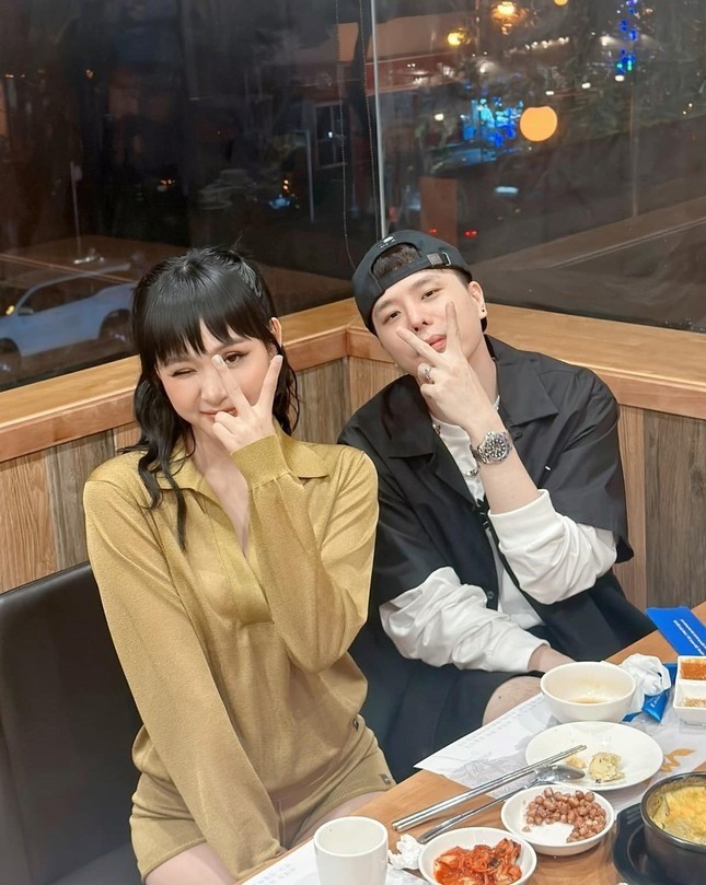 Hiền Hồ và Trịnh Thăng Bình trong cuộc gặp gỡ mới đây. Ảnh: FBNV Hiền Hồ và Trịnh Thăng Bình trong cuộc gặp gỡ mới đây. Ảnh: FBNV