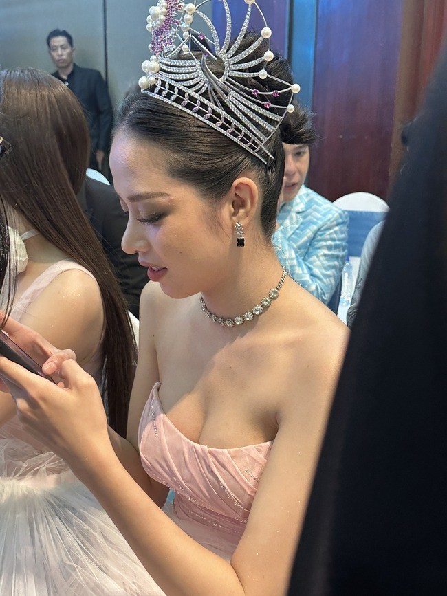 Cận cảnh nhan sắc thật của Thanh Thủy hậu thẩm mỹ. Ảnh: Internet Cận cảnh nhan sắc thật của Thanh Thủy hậu thẩm mỹ. Ảnh: Internet