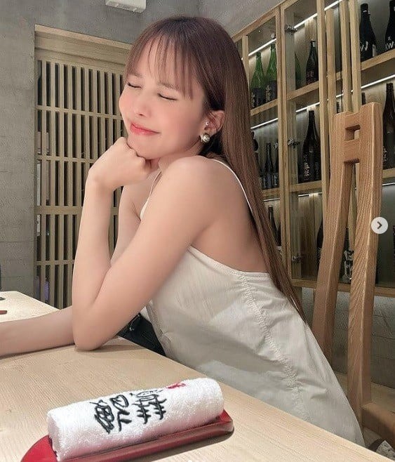 Sao Việt 4/4: Ngọc Lan bị xa lánh hậu cạo đầu MC Quyền Linh, xao xao tin Chi Dân bị bắt vì dùng chất cấm - Ảnh 4 Sao Việt 4/4: Ngọc Lan bị xa lánh hậu cạo đầu MC Quyền Linh, xao xao tin Chi Dân bị bắt vì dùng chất cấm - Ảnh 4