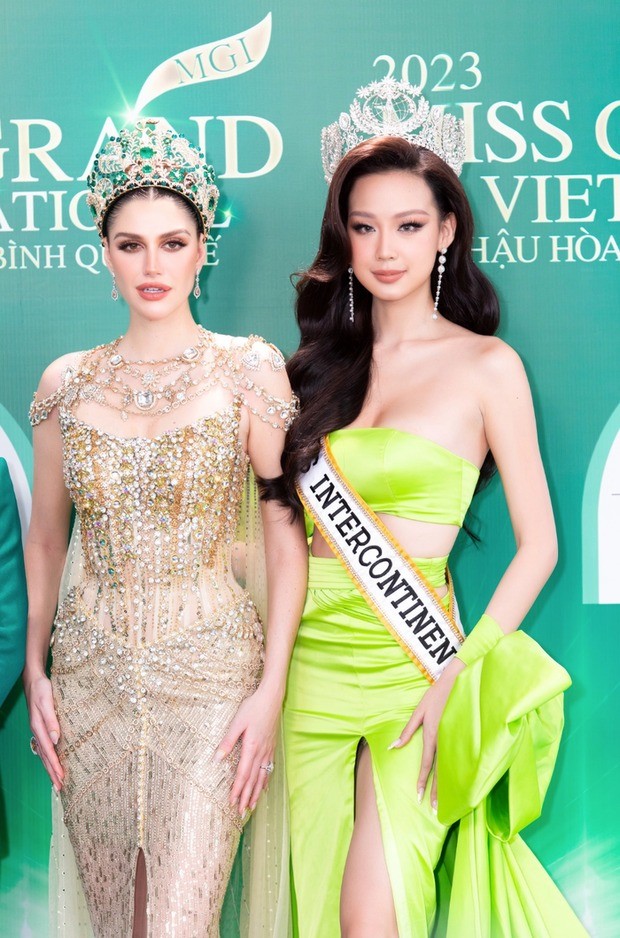 Khoảnh khắc gây tranh cãi của Bảo Ngọc. Ảnh: Internet Khoảnh khắc gây tranh cãi của Bảo Ngọc. Ảnh: Internet