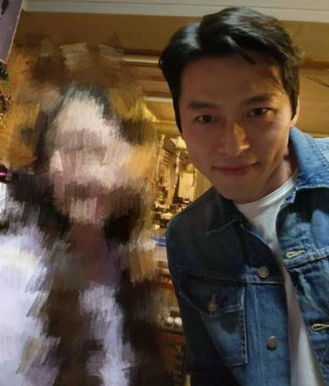Sau tin đồn ly hôn vì cờ bạc, Hyun Bin vướng chỉ trích bỏ bê vợ con - Ảnh 1 Sau tin đồn ly hôn vì cờ bạc, Hyun Bin vướng chỉ trích bỏ bê vợ con - Ảnh 1