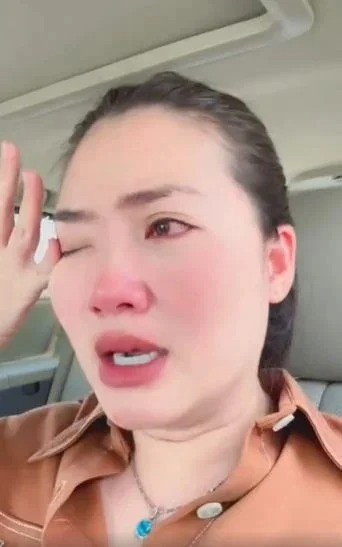 Sao Việt 7/4: Ngọc Lan khóc nấc khi bị lừa mất hàng tỷ đồng, Hương Giang đón tin vui hậu chia tay Đình Tú - Ảnh 1 Sao Việt 7/4: Ngọc Lan khóc nấc khi bị lừa mất hàng tỷ đồng, Hương Giang đón tin vui hậu chia tay Đình Tú - Ảnh 1