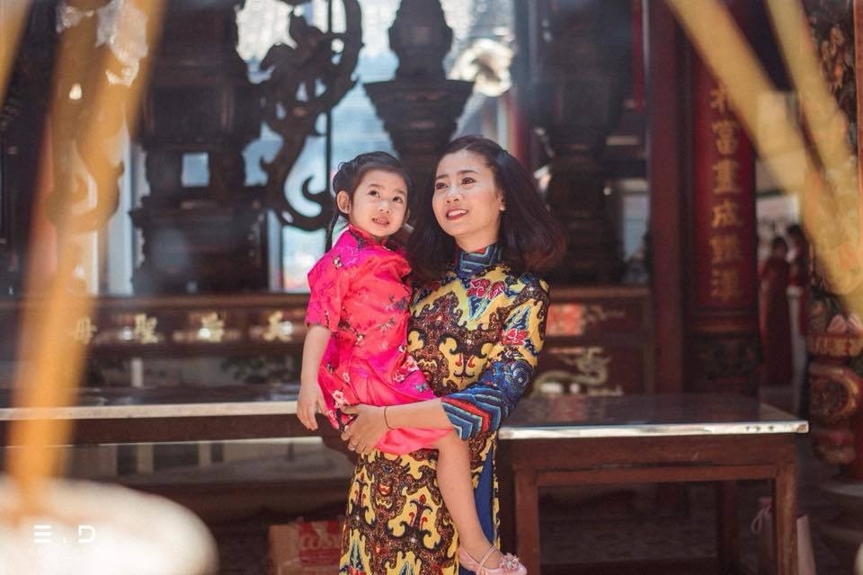 Không chỉ giống mẹ 'như đúc', con gái Mai Phương đầy năng khiếu nghệ thuật hứa hẹn tương lai nối nghiệp mẹ 1 Không chỉ giống mẹ 'như đúc', con gái Mai Phương đầy năng khiếu nghệ thuật hứa hẹn tương lai nối nghiệp mẹ 1
