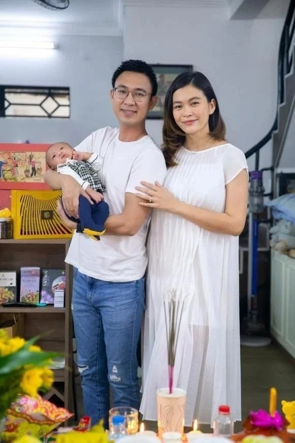 Sao Việt 21/4: Trường Giang - Nhã Phương lên chức lần 2, xuất hiện người tiết lộ 'con người thật' Đỗ Thị Hà - Ảnh 2 Sao Việt 21/4: Trường Giang - Nhã Phương lên chức lần 2, xuất hiện người tiết lộ 'con người thật' Đỗ Thị Hà - Ảnh 2