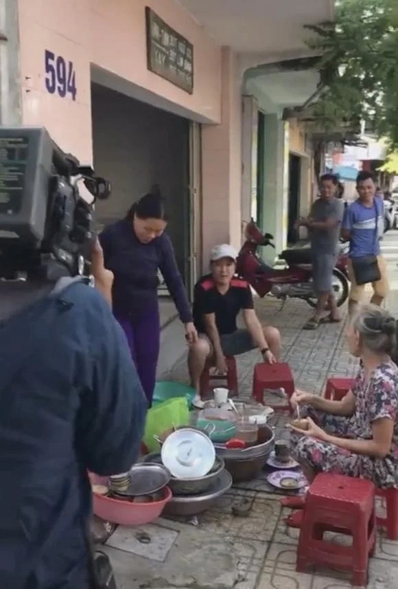 Trường Giang không thiếu những khoảnh khắc giản dị. Ảnh: Internet Trường Giang không thiếu những khoảnh khắc giản dị. Ảnh: Internet