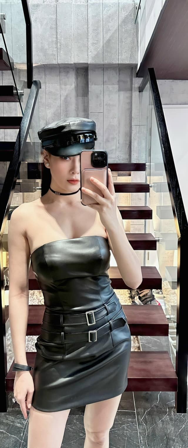 Sao Việt 25/4: Ngỡ ngàng mức cát-xê của 2 con gái Lý Hải, Hồ Quang Hiếu lộ khoảnh khắc ăn chơi 'tới bến' - Ảnh 2 Sao Việt 25/4: Ngỡ ngàng mức cát-xê của 2 con gái Lý Hải, Hồ Quang Hiếu lộ khoảnh khắc ăn chơi 'tới bến' - Ảnh 2