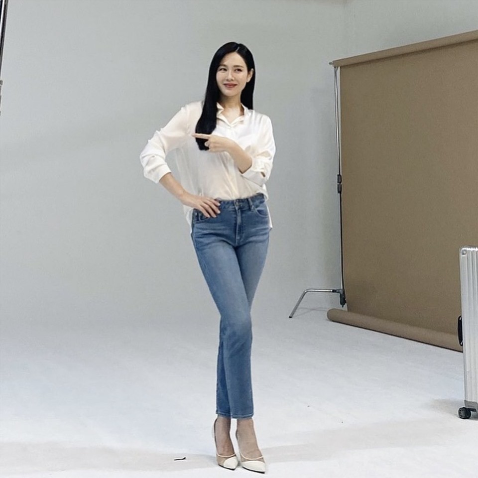 Son Ye Jin nhận được lời khen tới tấp khi tái xuất sau 5 tháng sinh con đầu lòng 2 Son Ye Jin nhận được lời khen tới tấp khi tái xuất sau 5 tháng sinh con đầu lòng 2