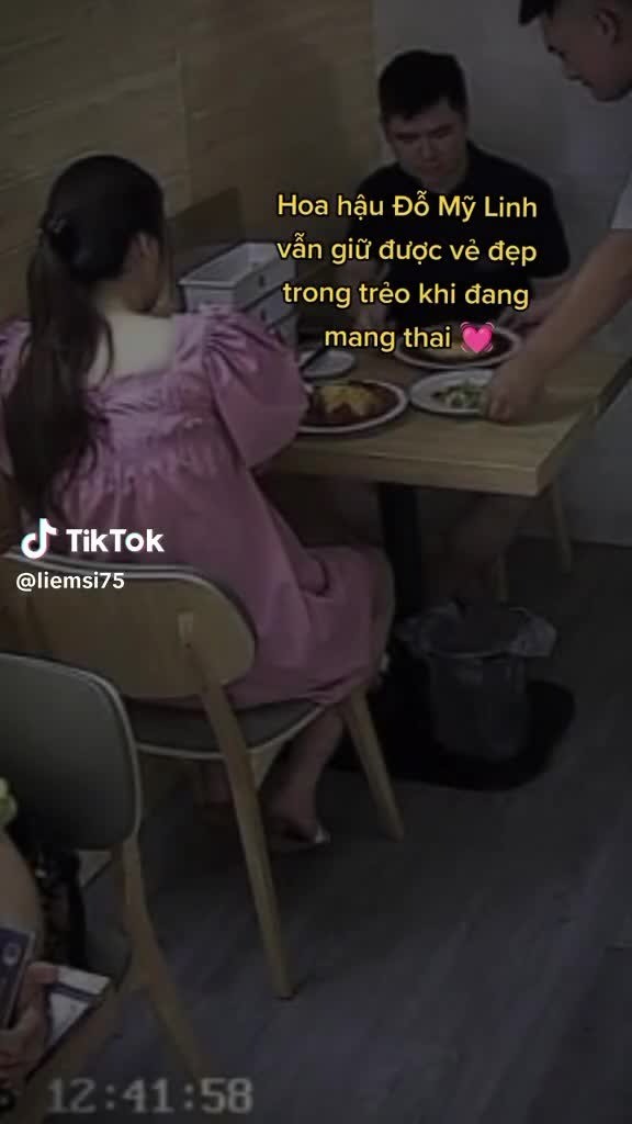 Sao Việt 9/5: Hình ảnh của Hồ Văn Cường bất ngờ bị fan lên tiếng khiếu nại, khoảnh khắc Đỗ Mỹ Linh lộ vòng 2 lùm xùm - Ảnh 3 Sao Việt 9/5: Hình ảnh của Hồ Văn Cường bất ngờ bị fan lên tiếng khiếu nại, khoảnh khắc Đỗ Mỹ Linh lộ vòng 2 lùm xùm - Ảnh 3
