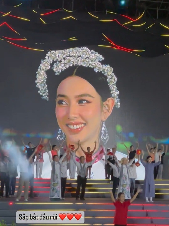 Thùy Tiên đẹp phát sáng khiến bao người siêu lòng. Ảnh: Internet