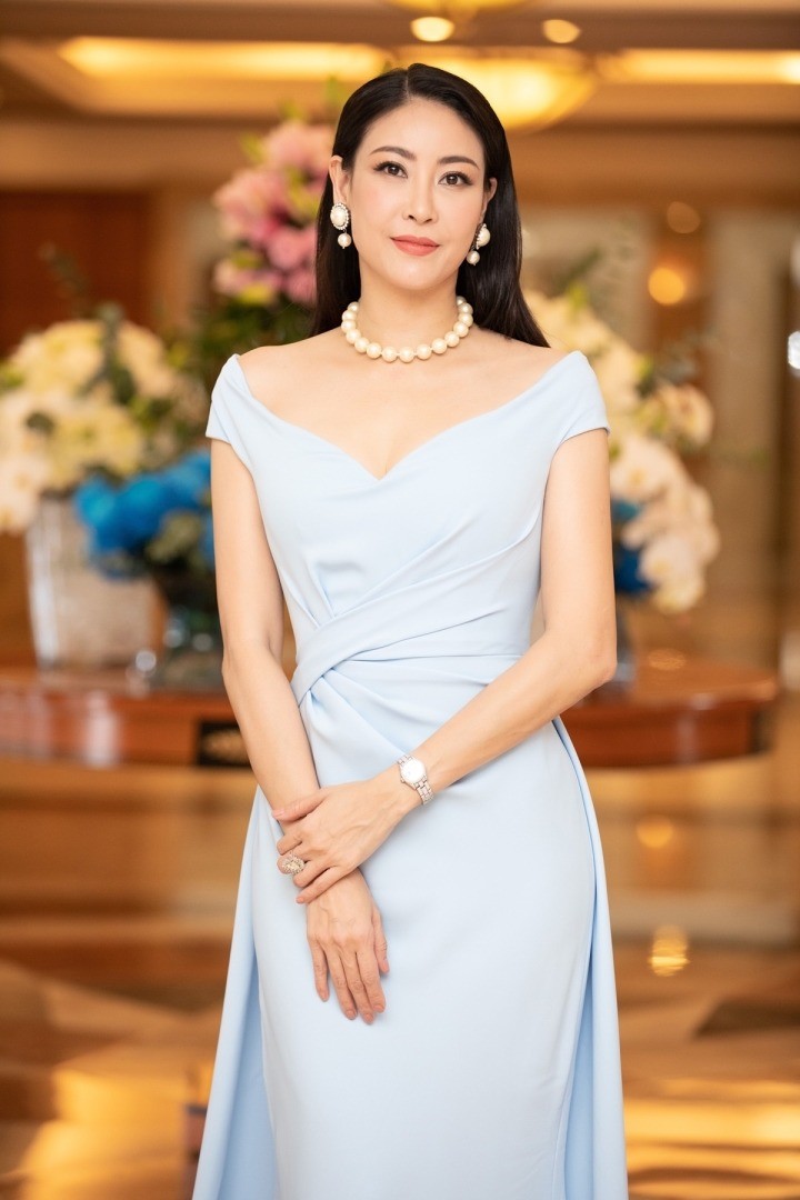 Hoa hậu Hà Kiều Anh lộ nhan sắc thật: Có như loạt ảnh quý phái từng được tung hô? - Ảnh 2 Hoa hậu Hà Kiều Anh lộ nhan sắc thật: Có như loạt ảnh quý phái từng được tung hô? - Ảnh 2
