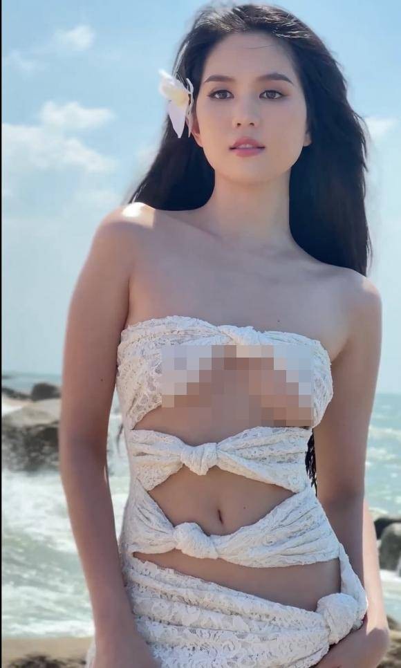 Ngọc Trinh chào hè với thiết kế cực ấn tượng. Ảnh: Chụp màn hình Ngọc Trinh chào hè với thiết kế cực ấn tượng. Ảnh: Chụp màn hình