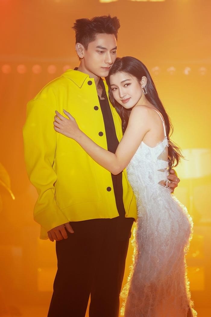 Phương Nhi và Isaac từng được 'đẩy thuyền' nhiệt tình. Ảnh: Internet Phương Nhi và Isaac từng được 'đẩy thuyền' nhiệt tình. Ảnh: Internet