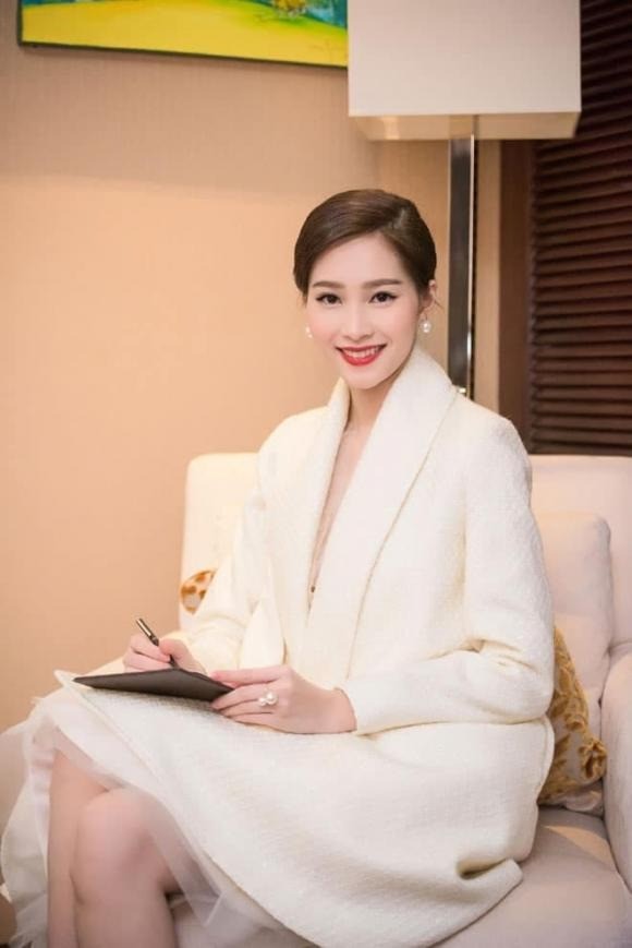 Bộ ảnh Đặng Thảo thực hiện cách đây 8 năm. Ảnh: FBNV Bộ ảnh Đặng Thảo thực hiện cách đây 8 năm. Ảnh: FBNV