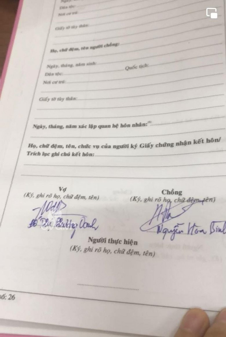 Chữ ký đăng ký kết hôn của cả hai. Ảnh: Internet Chữ ký đăng ký kết hôn của cả hai. Ảnh: Internet