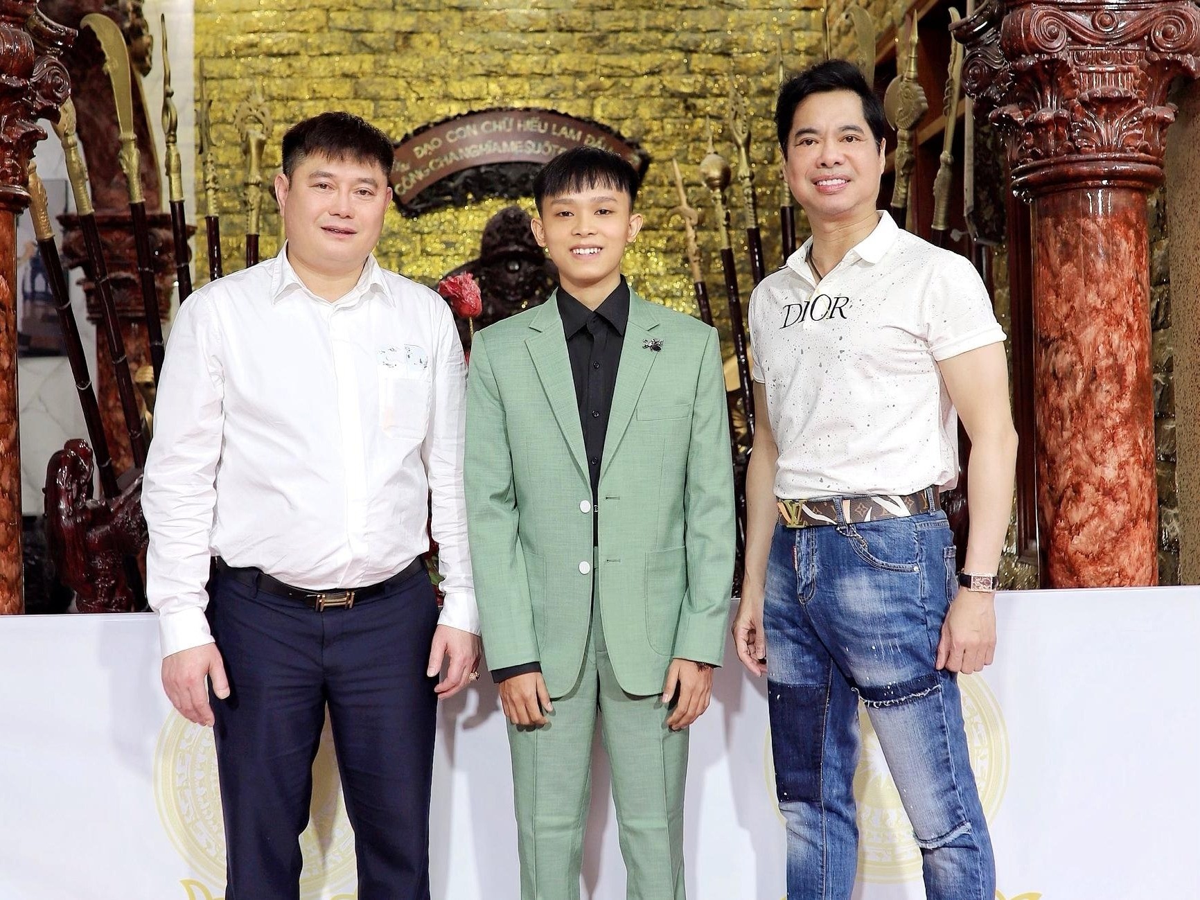 Nhờ sự giúp đỡ của Ngọc Sơn và bầu Thụy, sự nghiệp của Hồ Văn Cường ngày một thăng hạng. Ảnh: FBNV