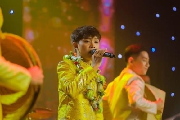 Hồ Văn Cường 'gặt hái' lớn về kinh tế sau khi được người hâm mộ dành nhiều tình cảm - Ảnh 1 Hồ Văn Cường 'gặt hái' lớn về kinh tế sau khi được người hâm mộ dành nhiều tình cảm - Ảnh 1