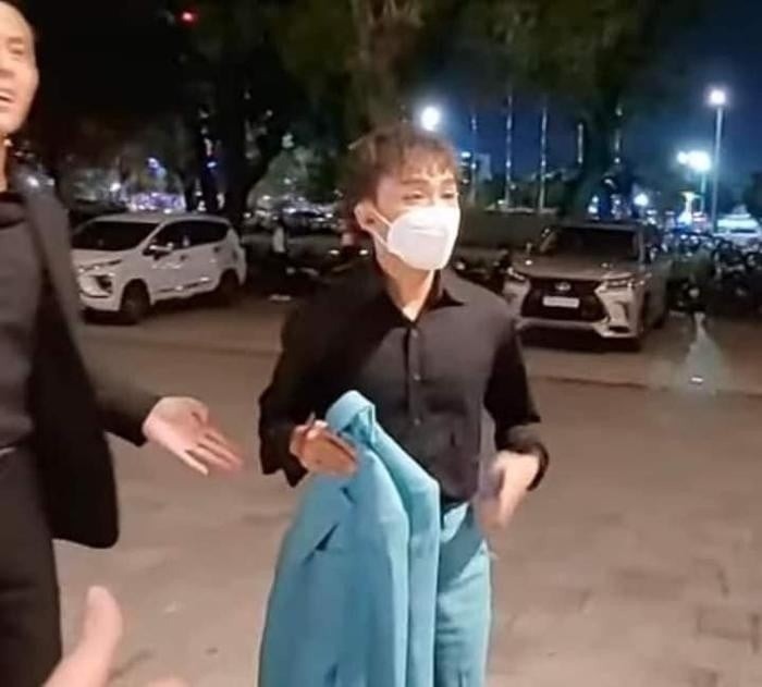 Sao Việt 3/7: Thùy Tiên bị 'khiếu nại' vì mắc lỗi ở sự kiện, Kiều Minh Tuấn rơi vào tình trạng đáng báo động - Ảnh 4 Sao Việt 3/7: Thùy Tiên bị 'khiếu nại' vì mắc lỗi ở sự kiện, Kiều Minh Tuấn rơi vào tình trạng đáng báo động - Ảnh 4