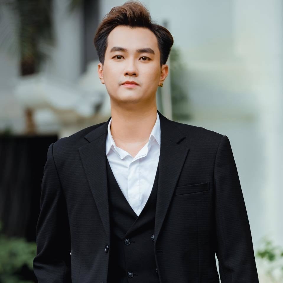 Nam diễn viên 'Phố trong làng' công khai ủng hộ chồng cũ Diệp Lâm Anh khiến CDM phản ứng - Ảnh 1 Nam diễn viên 'Phố trong làng' công khai ủng hộ chồng cũ Diệp Lâm Anh khiến CDM phản ứng - Ảnh 1
