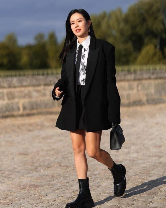 Son Ye Jin trẻ trung mà vẫn sang trọng tại sự kiện. Ảnh: Internet Son Ye Jin trẻ trung mà vẫn sang trọng tại sự kiện. Ảnh: Internet