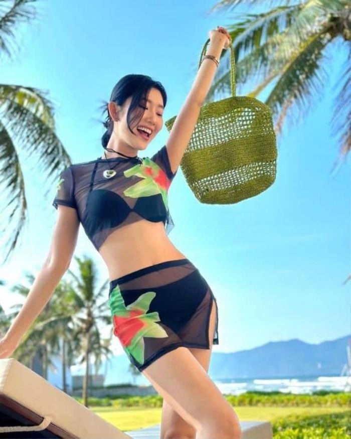 Thúy Ngân công khai loạt ảnh 'mướt mắt' sau khoảnh khắc xuống sắc gây xôn xao - Ảnh 2 Thúy Ngân công khai loạt ảnh 'mướt mắt' sau khoảnh khắc xuống sắc gây xôn xao - Ảnh 2