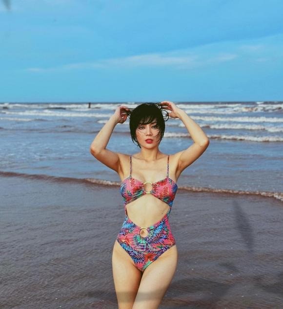 'Luyến Lươn' Thanh Hương khoe dáng cực bạo sau khi đóng máy 'Cuộc đời vẫn đẹp sao' - Ảnh 1 'Luyến Lươn' Thanh Hương khoe dáng cực bạo sau khi đóng máy 'Cuộc đời vẫn đẹp sao' - Ảnh 1