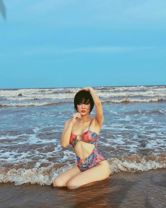 Thân hình đầy cuốn hút của Thanh Hương dù ở tuổi 35 và là mẹ của 2 người con. Ảnh: FBNV Thân hình đầy cuốn hút của Thanh Hương dù ở tuổi 35 và là mẹ của 2 người con. Ảnh: FBNV