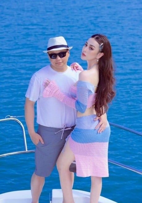 Sao Việt 20/7: Phương Oanh và shark Bình sắp tổ chức ăn hỏi, Lệ Quyên 'cưa sừng làm nghé' cạnh Lâm Bảo Châu - Ảnh 1 Sao Việt 20/7: Phương Oanh và shark Bình sắp tổ chức ăn hỏi, Lệ Quyên 'cưa sừng làm nghé' cạnh Lâm Bảo Châu - Ảnh 1