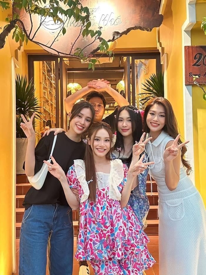 Sao Việt 23/8: MC Cát Tường gặp vấn đề sức khỏe khi ở nước ngoài, Hòa Minzy làm rõ nghi vấn mang bầu lần 2 - Ảnh 2 Sao Việt 23/8: MC Cát Tường gặp vấn đề sức khỏe khi ở nước ngoài, Hòa Minzy làm rõ nghi vấn mang bầu lần 2 - Ảnh 2