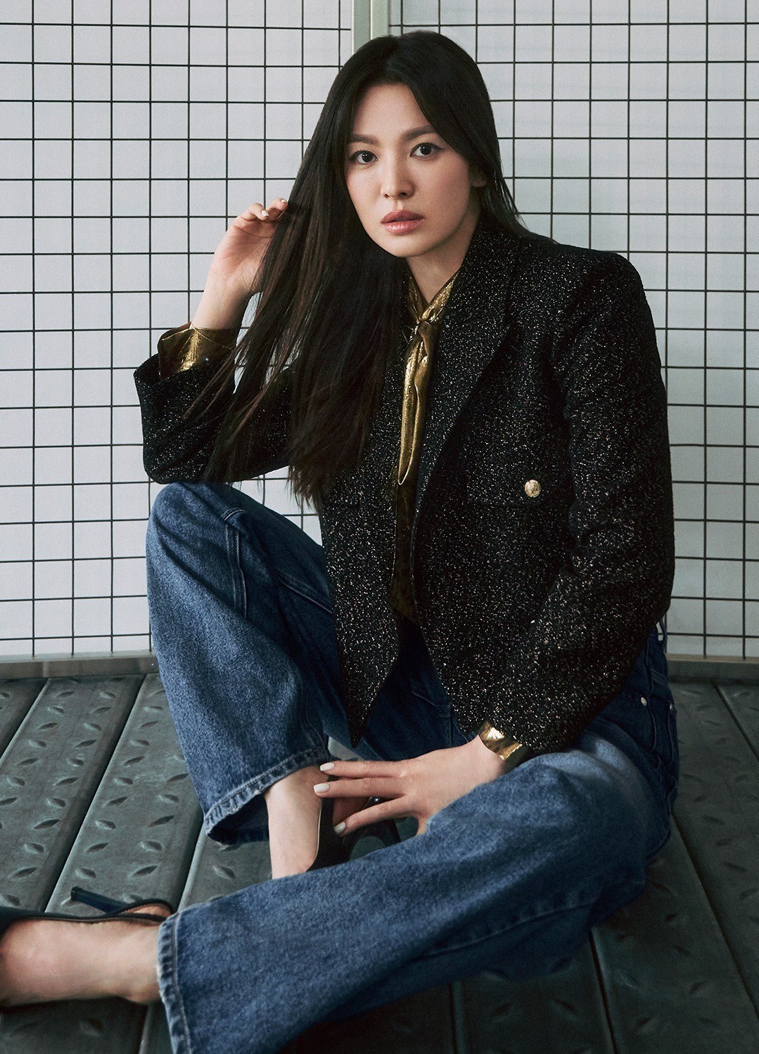 Song Hye Kyo đầy khí chất trong bộ hình thời trang mới. Ảnh: FBNV Song Hye Kyo đầy khí chất trong bộ hình thời trang mới. Ảnh: FBNV