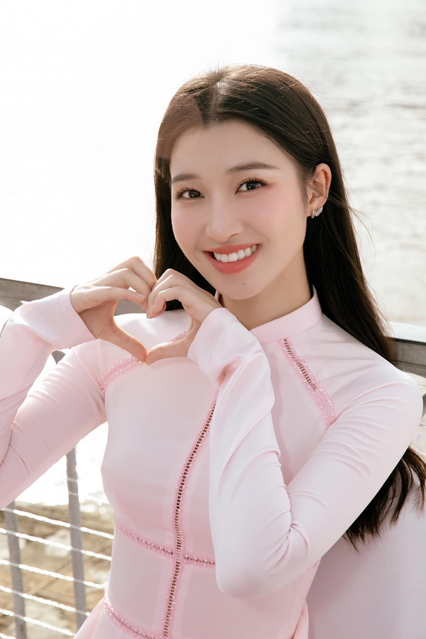 Nhan sắc đời thường trong veo của á hậu Phương Nhi. Ảnh: FBNV