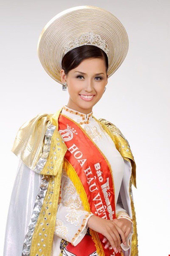 Mai Phương Thúy thời điểm mới đăng quang. Ảnh: FBNV Mai Phương Thúy thời điểm mới đăng quang. Ảnh: FBNV