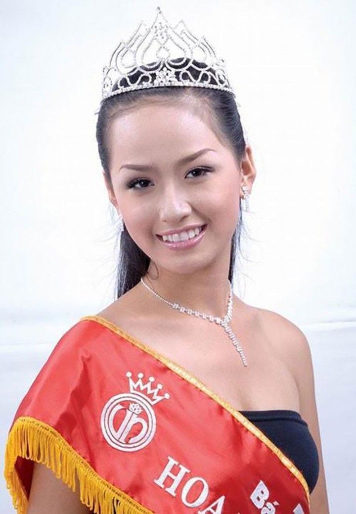 Mai Phương Thúy bồi hồi nhớ lại hình ảnh huy hoàng của 17 năm trước - Ảnh 1 Mai Phương Thúy bồi hồi nhớ lại hình ảnh huy hoàng của 17 năm trước - Ảnh 1