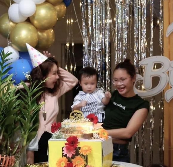 Quý tử nhà Quý Bình - Ngọc Tiền nay đã cứng cáp. Ảnh: FBNV Quý tử nhà Quý Bình - Ngọc Tiền nay đã cứng cáp. Ảnh: FBNV