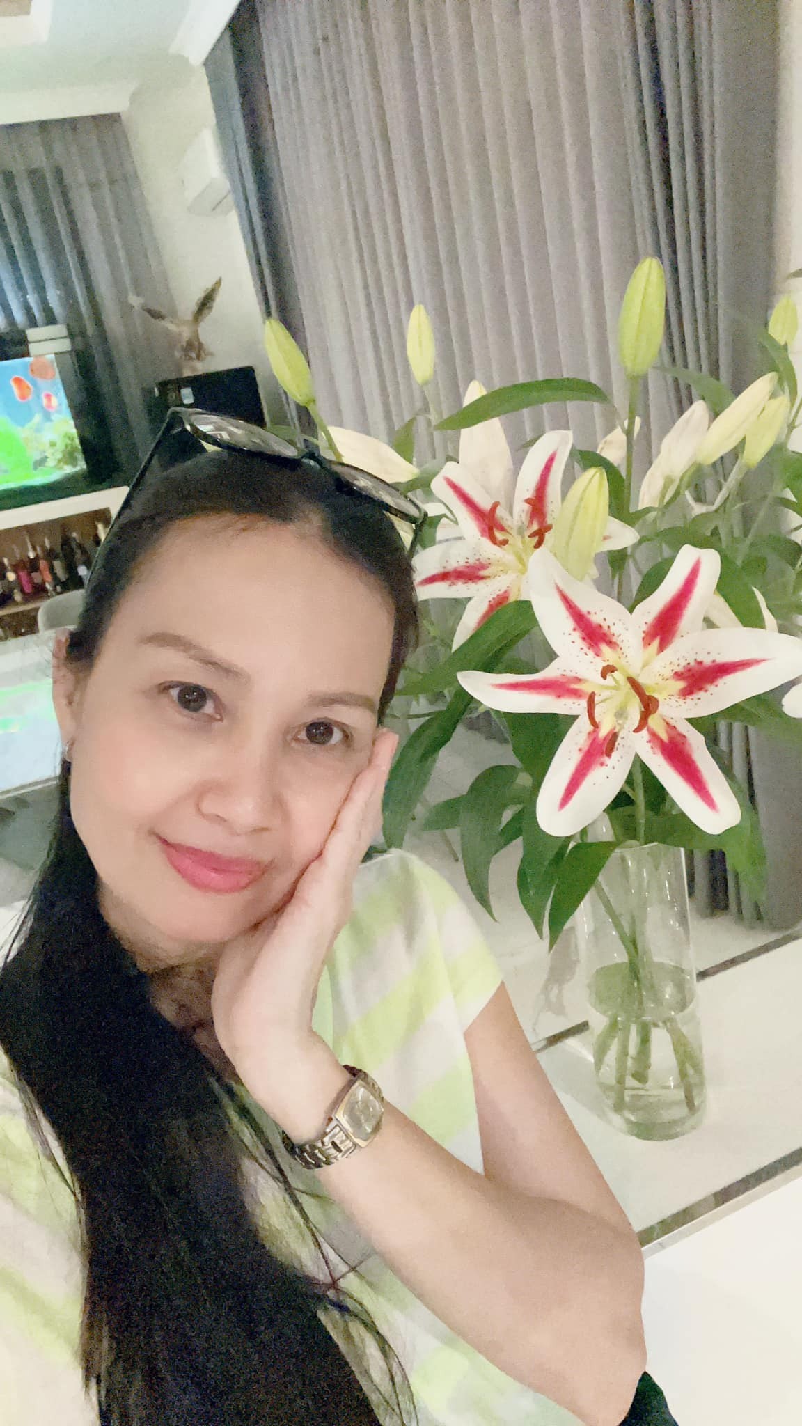 Ca sĩ Cẩm Ly khiến mạng xã hội xôn xao với diện mạo già nua ở tuổi 53 - Ảnh 3 Ca sĩ Cẩm Ly khiến mạng xã hội xôn xao với diện mạo già nua ở tuổi 53 - Ảnh 3