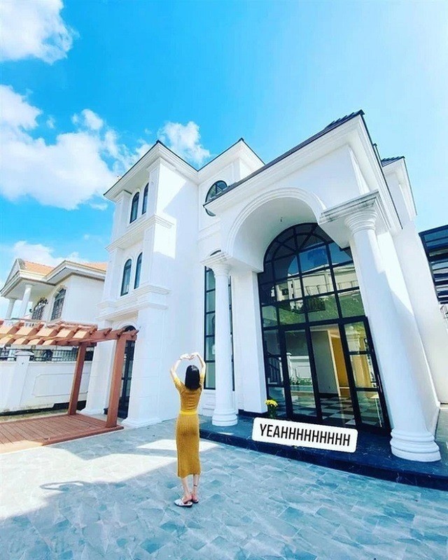Lệ Quyên hiếm hoi tiết lộ về cơ ngơi 'khủng' ở xứ cờ hoa - Ảnh 2 Lệ Quyên hiếm hoi tiết lộ về cơ ngơi 'khủng' ở xứ cờ hoa - Ảnh 2