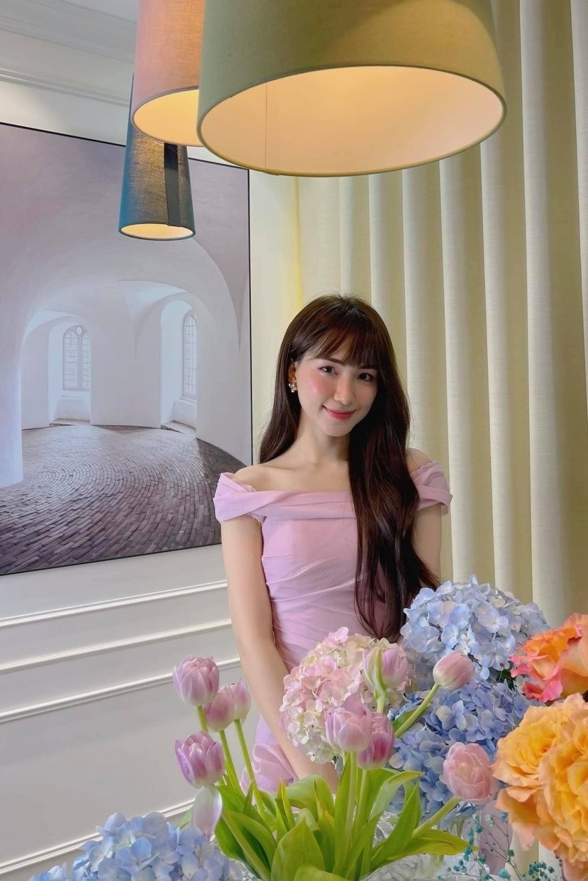 Nhan sắc Hòa Minzy ngày một thăng hạng. Ảnh: Internet Nhan sắc Hòa Minzy ngày một thăng hạng. Ảnh: Internet