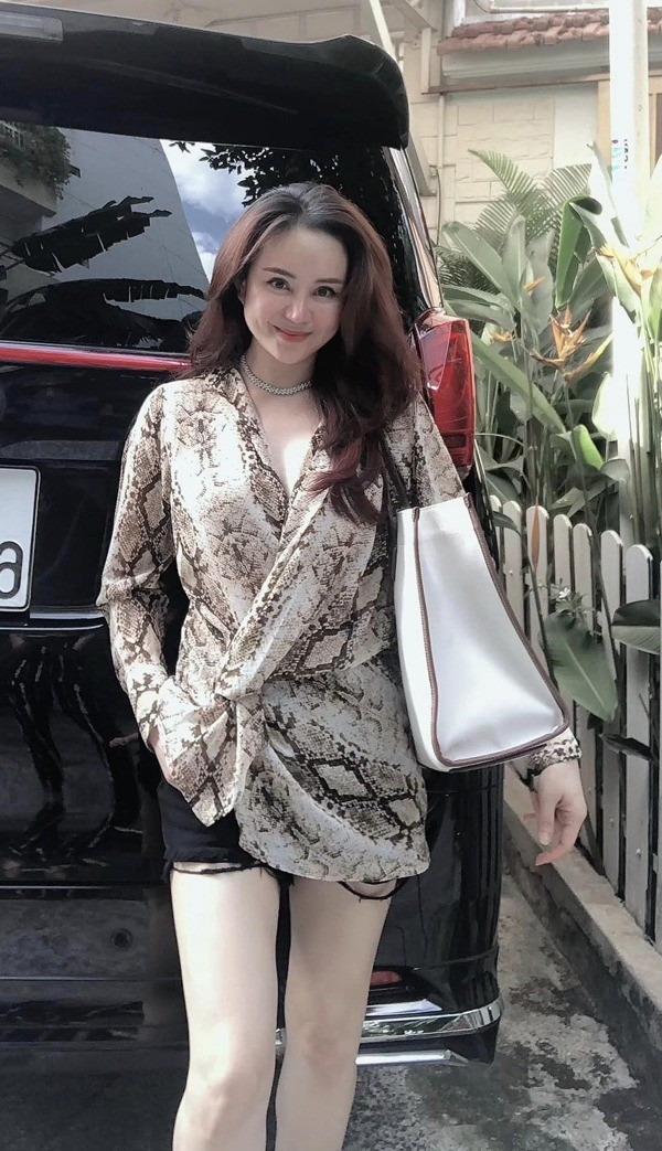 Vy Oanh thường xuyên có những màn khoe nhan sắc xinh đẹp. Ảnh: Internet Vy Oanh thường xuyên có những màn khoe nhan sắc xinh đẹp. Ảnh: Internet