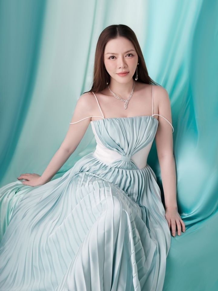 Lý Nhã Kỳ nhan sắc ngày càng thăng hạng. Ảnh: Mạnh Bi Lý Nhã Kỳ nhan sắc ngày càng thăng hạng. Ảnh: Mạnh Bi