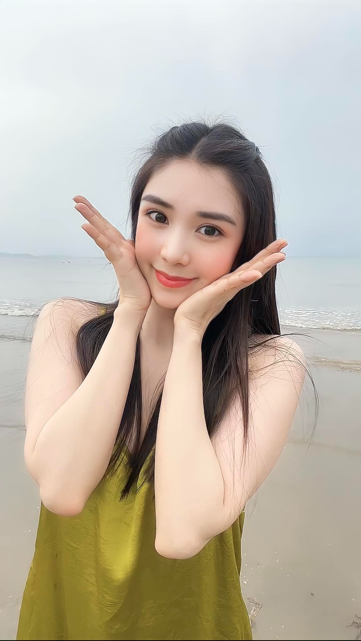 Thanh Bi sau 6 năm chia tay Quang Lê - Ảnh 5 Thanh Bi sau 6 năm chia tay Quang Lê - Ảnh 5