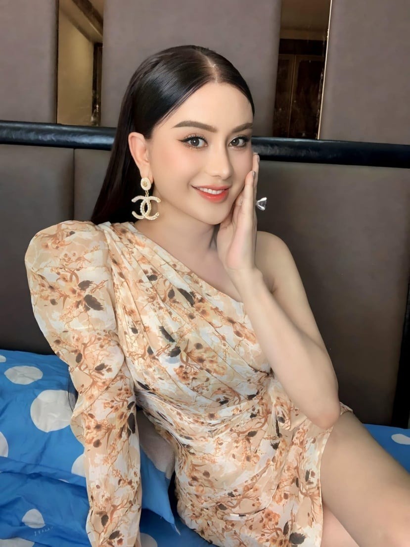 Sao Việt 11/10: Ngọc Trinh thái độ gây bất bình hậu bị xử phạt, Lâm Khánh Chi có tình mới sau trùng tu - Ảnh 3 Sao Việt 11/10: Ngọc Trinh thái độ gây bất bình hậu bị xử phạt, Lâm Khánh Chi có tình mới sau trùng tu - Ảnh 3