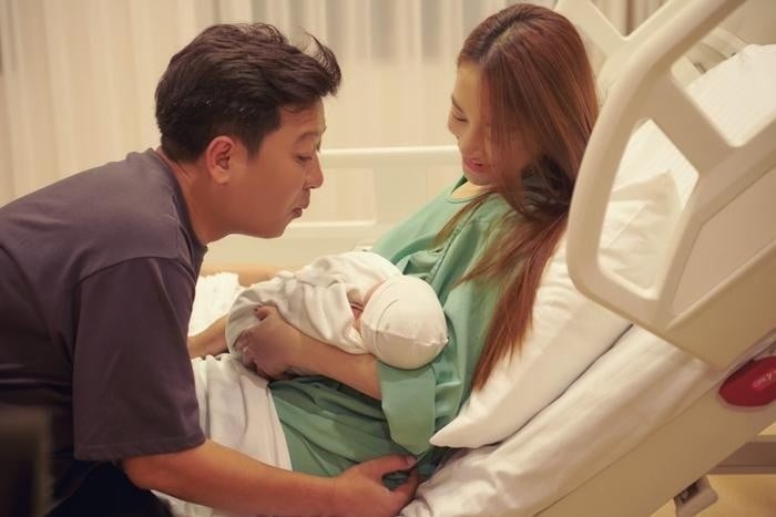 Sao Việt 10/10: Trường Giang-Nhã Phương hé lộ bí mật về quý tử, Khánh Thi làm điều đặc biệt sau 1 tháng sinh con - Ảnh 1 Sao Việt 10/10: Trường Giang-Nhã Phương hé lộ bí mật về quý tử, Khánh Thi làm điều đặc biệt sau 1 tháng sinh con - Ảnh 1